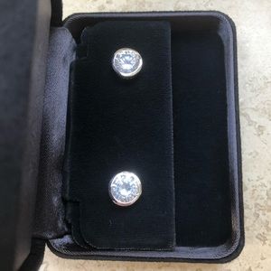 Jewelry - Sterling Silver Swarovski Crystal Stud Earring Jewelry - Sterling Silver Swarovski Crystal Stud Earring